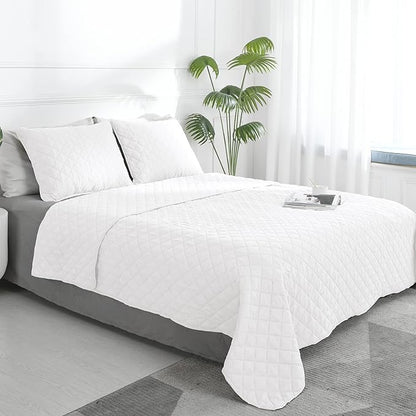 Easy-Going Queen Plus Size Reversible Quilt Set by Easy-Going