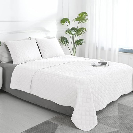 Easy-Going Full/Queen Size Reversible Quilt Set by Easy-Going
