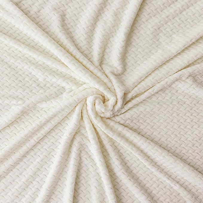 Oversized King Fleece Blanket 120x138 Inches, Seamless Soft Cozy 3D Jacquard - Image 5