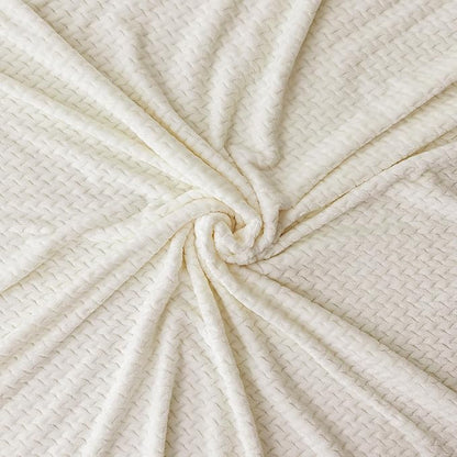 Oversized King Fleece Blanket 120x138 Inches, Seamless Soft Cozy 3D Jacquard - Image 5