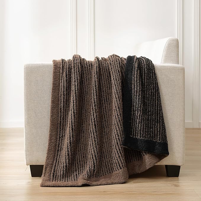Snuggle Sac Ultra Soft Throw Blanket - Image 3