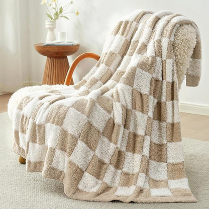 Snuggle Sac Checkered Throw Blanket Faux Fur Microfiber Blankets by SnuggleSac