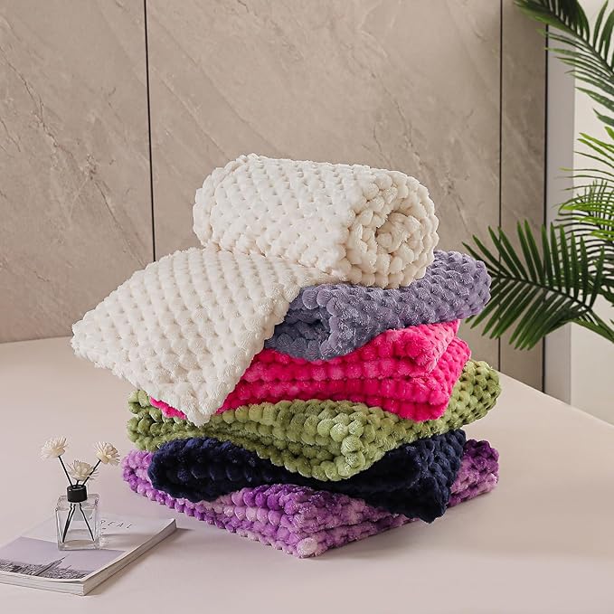Exclusivo Mezcla King Size Fleece Blanket - Image 9