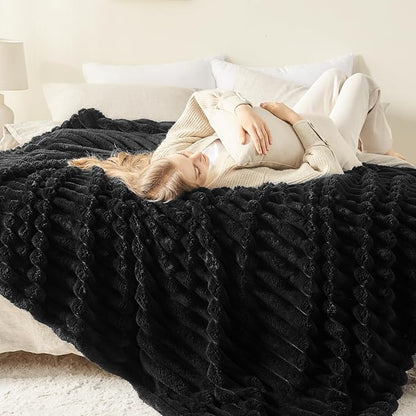 NEWCOSPLAY Super Soft Throw Blanket Black Premium Silky Flannel Fleece 3D - Image 5