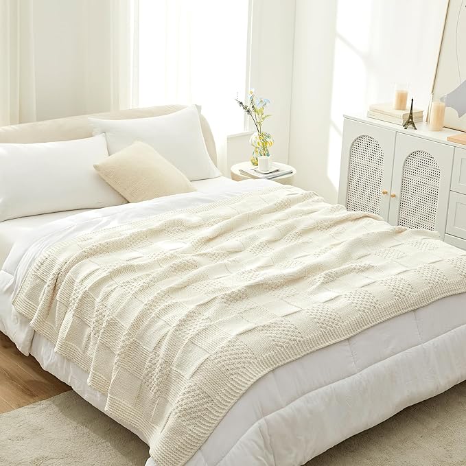 Amélie Home Checkered Chenille Knit Throw Blanket - Image 6