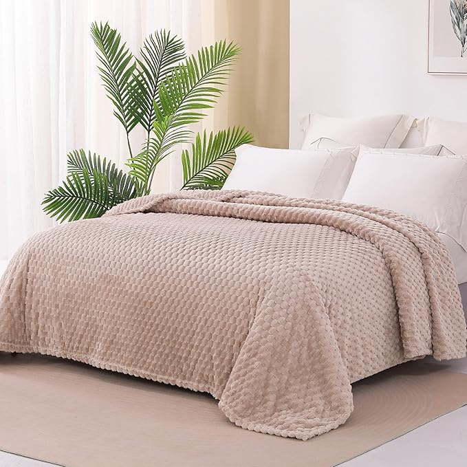 Exclusivo Mezcla California King Size Fleece Blanket - Image 3
