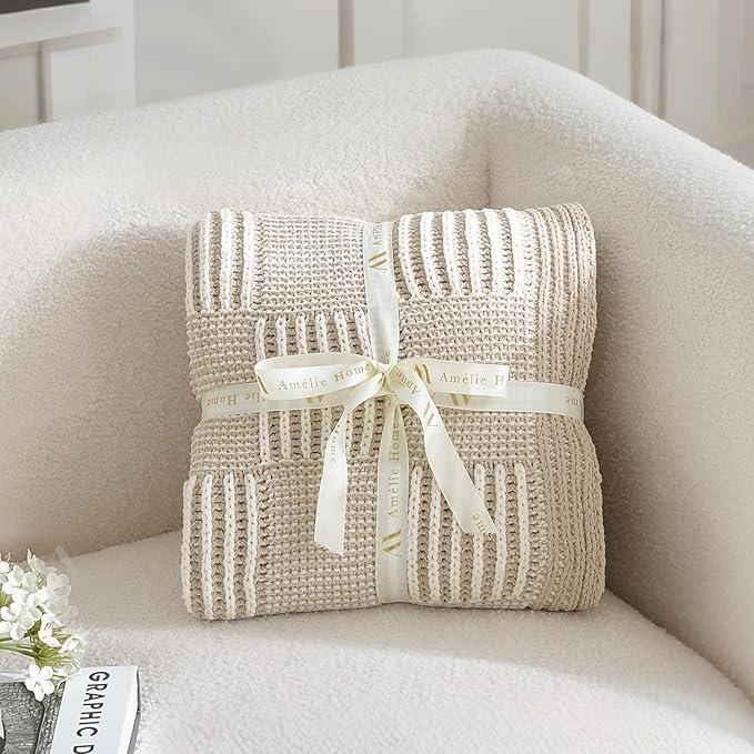 Amélie Home Checkered Knit Throw Blanket - Image 6