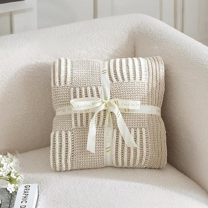 Amélie Home Checkered Knit Throw Blanket - Image 6