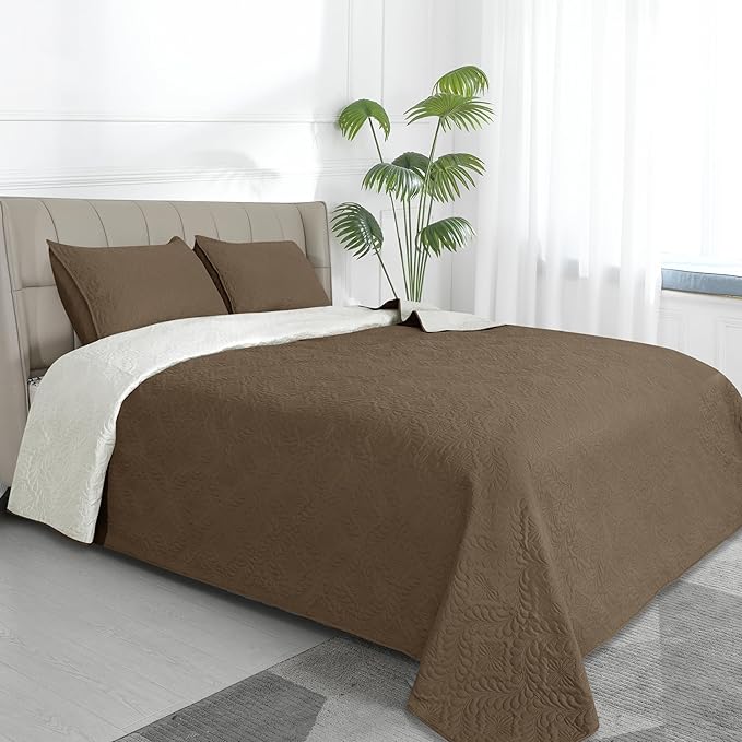 Easy-Going Full/Queen Size Reversible Quilt Set by Easy-Going
