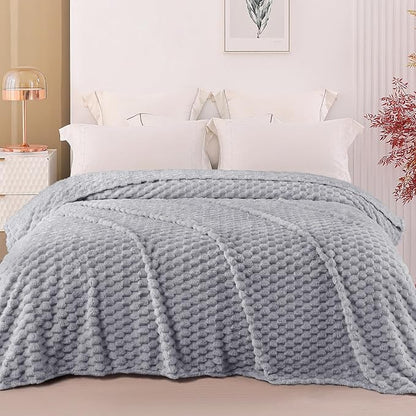 Exclusivo Mezcla Queen Size Fleece Blanket - Image 2