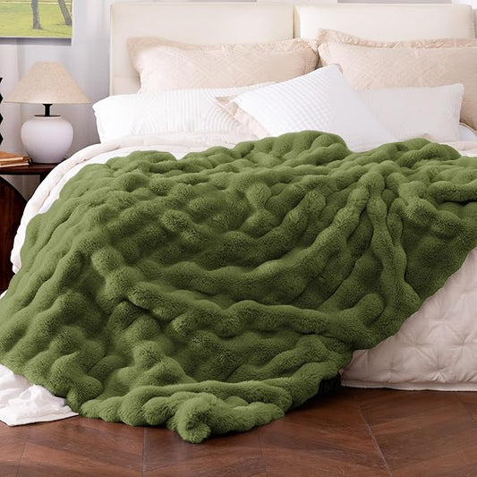 Ultra Soft Cozy Faux Fur Throw Blanket, Fuzzy Plush Thick Bubble Blanket by blunique