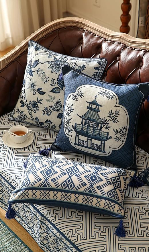 Chinoiserie Throw Pillow Covers, Classic Chinoiserie Blue and White - Image 7