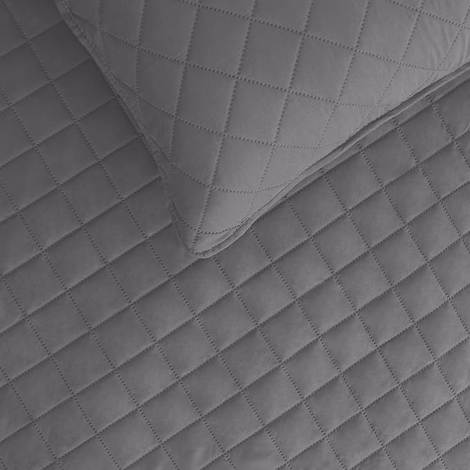 Easy-Going Twin Size Reversible Quilt Set - Image 3