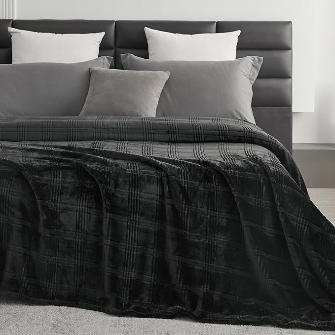 Oversized King Fleece Blanket 120x120 Inches, Seamless Soft Cozy 3D Jacquard - Image 3