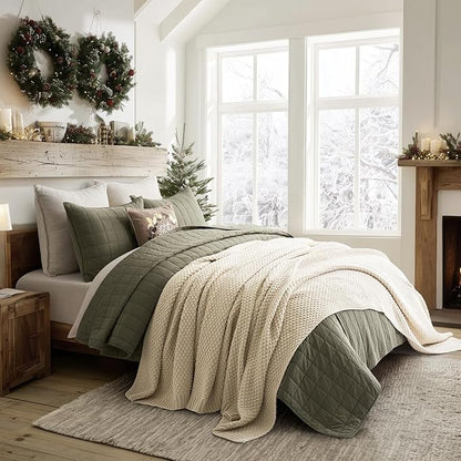 EVERGRACEHOME Chunky Chenille Knit Throw Blanket by EVERGRACEHOME