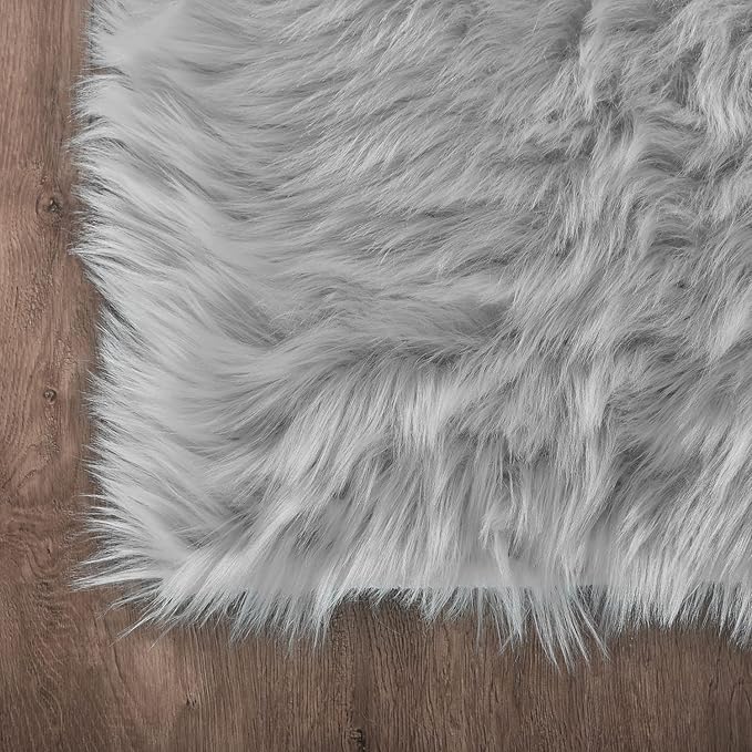 Latepis 5x8 Gray Area Faux Fur Rug - Image 5