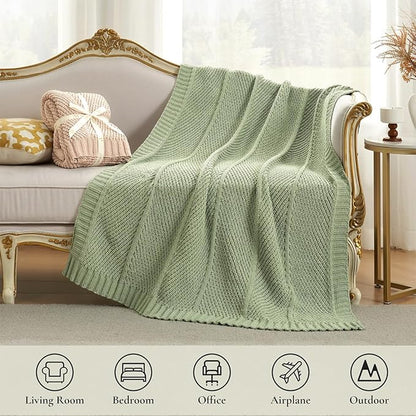 Amélie Home Chevron Chenille Knit Throw Blanket - Image 4
