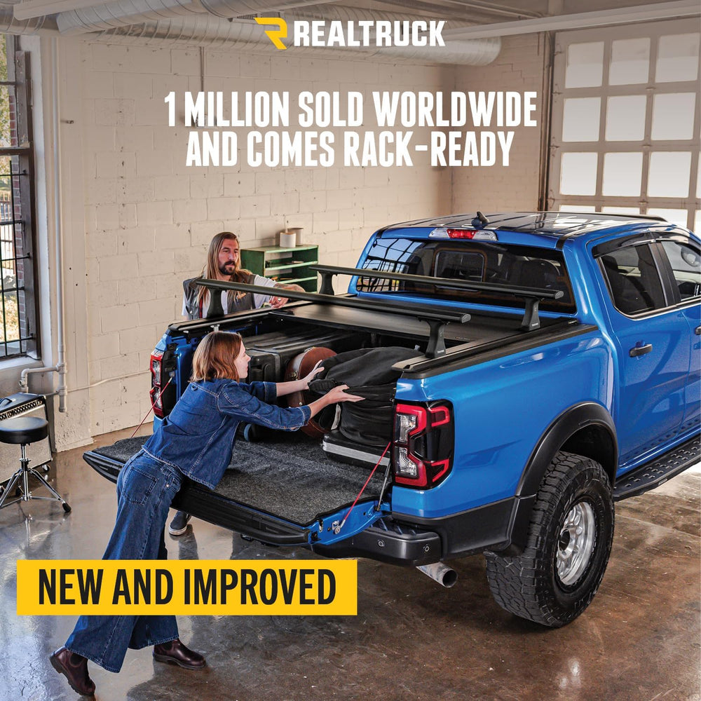 RealTruck Retrax RetraxPRO XR Retractable Truck Bed Tonneau Cover | T-80462 |...