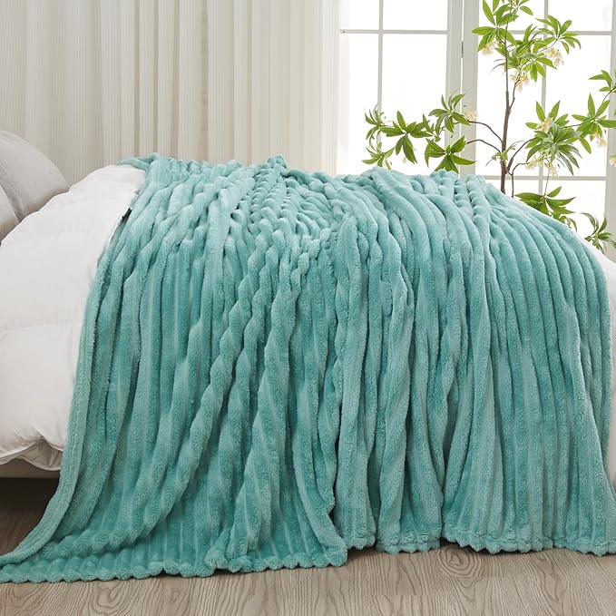 NEWCOSPLAY Super Soft King Blanket Mint Green Premium Silky Flannel Fleece 3D - Image 4