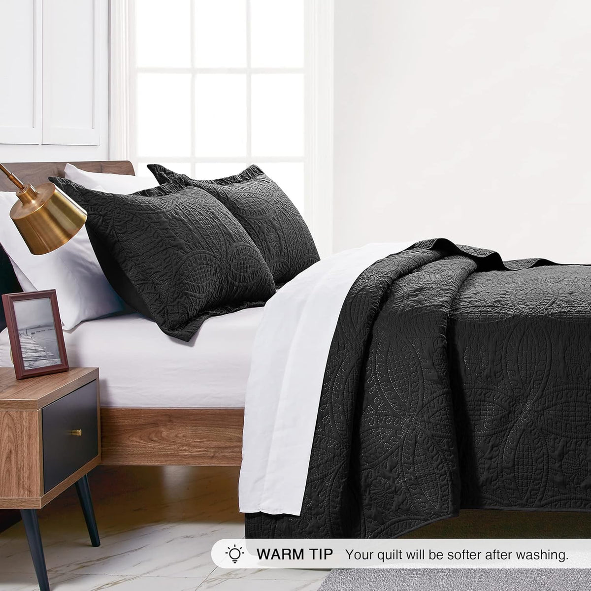 love's cabin king size quilt set black bedspreads, side view