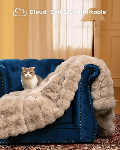 Ultra Soft Cozy Faux Fur Throw Blanket, Fuzzy Plush Thick Bubble Blanket - Image 3