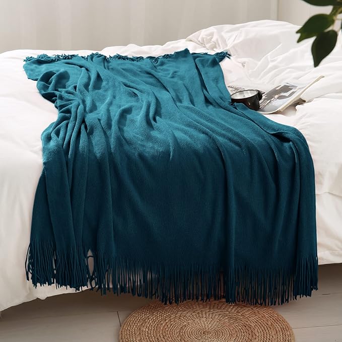 Homiest Decorative Knitted Throw - Image 3