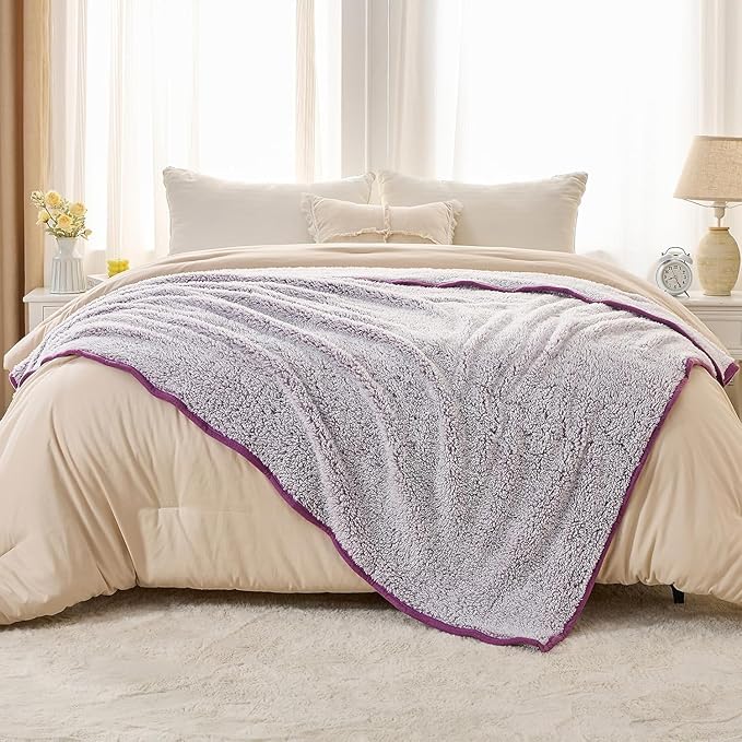 EMME Fleece Twin Blanket, Plush Purple, Lightweight, Reversible - Image 3