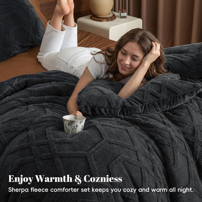 phf warm sherpa fleece queen comforter set, 3d, close-up detail