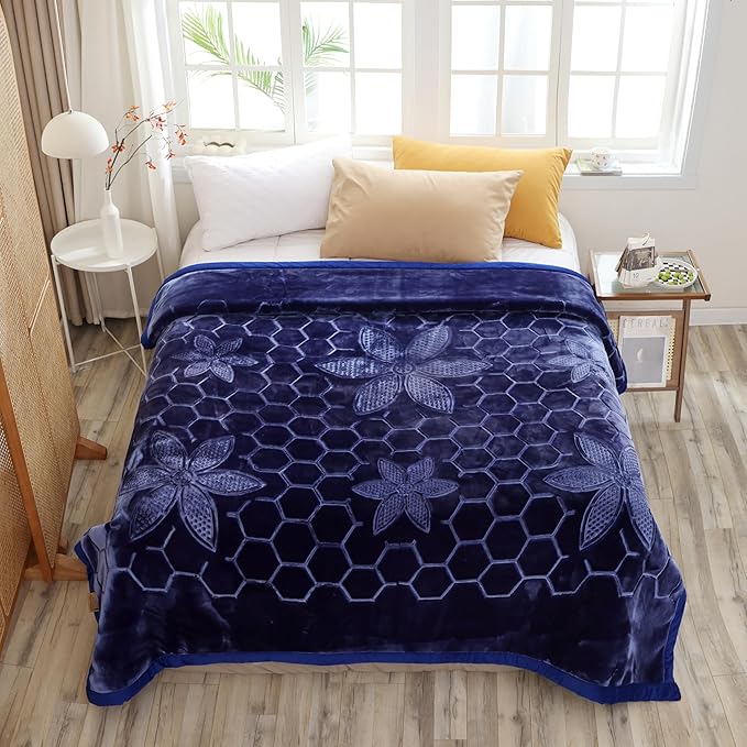 Hiyoko 11.5lbs Heavy Embossed Blanket Reversible - Image 3
