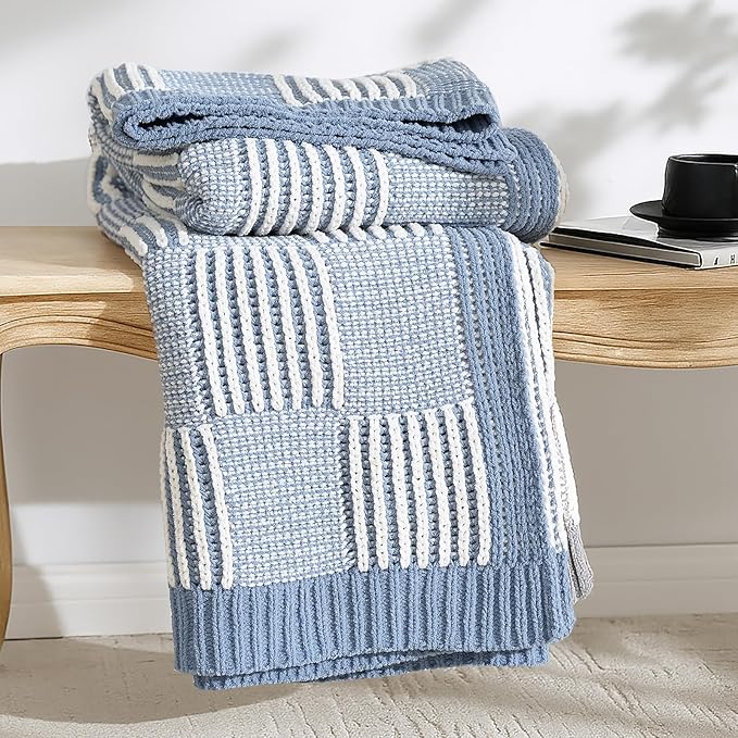 Amélie Home Checkered Knit Throw Blanket by Am%C3%A9lieHome