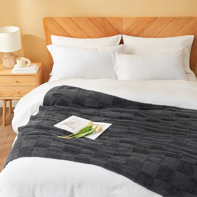 Snuggle Sac Faux Fur Checkered Blanket Twin Size - Image 9