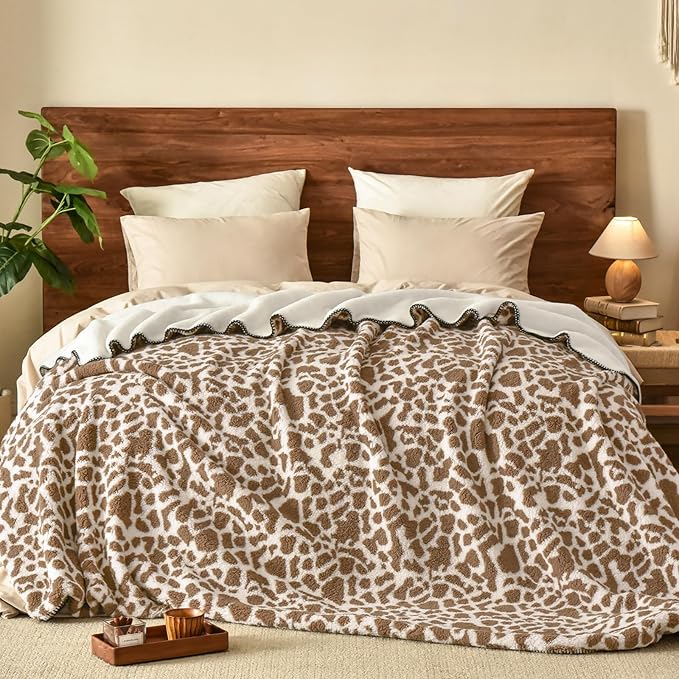 PHF Giraffe Print Sherpa Fleece Blanket Twin Size by PHF