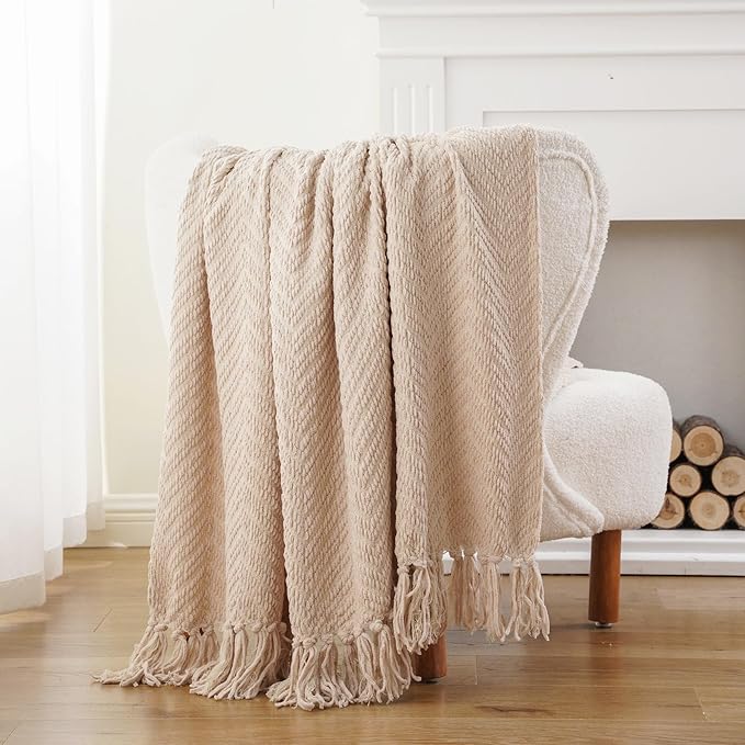 BATTILO HOME Beige Throw Blanket - Image 4