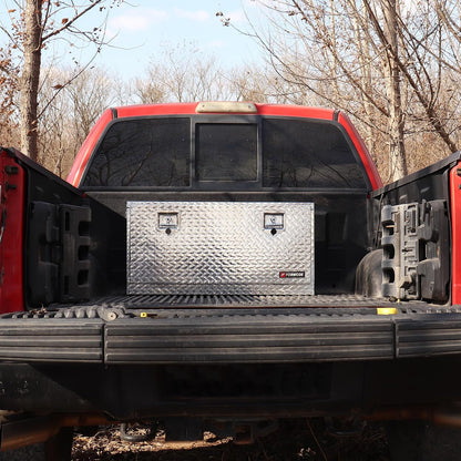 forwode 36 inch underbody truck tool box aluminum, close-up detail