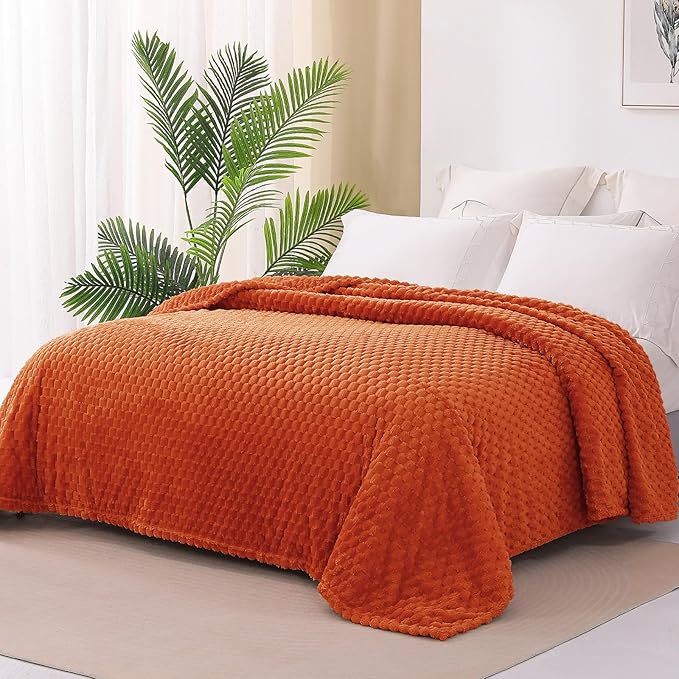 Exclusivo Mezcla King Size Fleece Blanket - Image 3