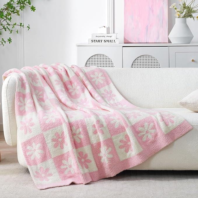 Snuggle Sac Checkered Blanket, 50x60 inches - Image 3