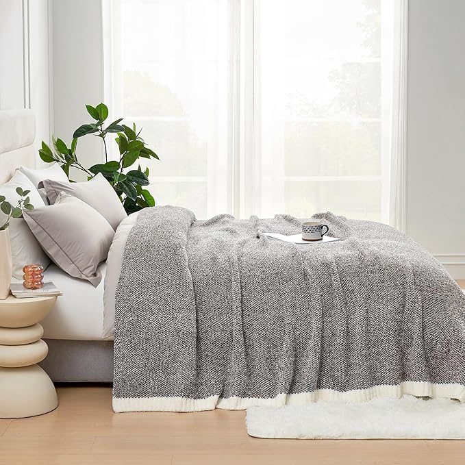 Snuggle Sac Grey Throw Blankets - Image 9
