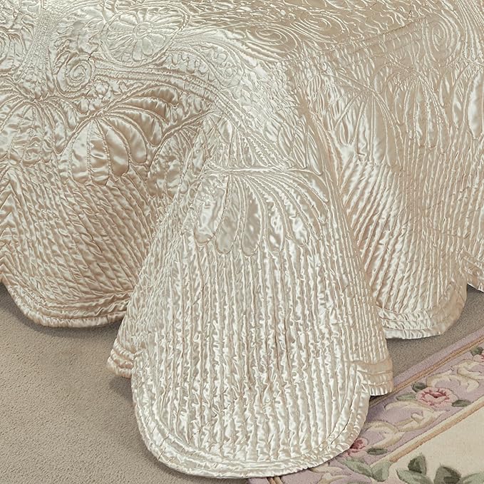 Touch of Class Portia Luxury Bedding | Soft Pearl | Premier Quilted Polyester - Image 4
