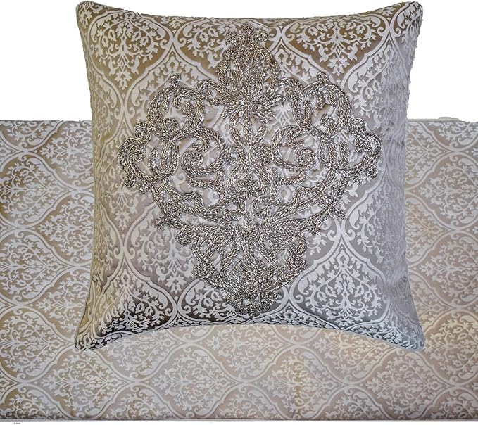 The HomeCentric Gray Bed Runner - Image 4