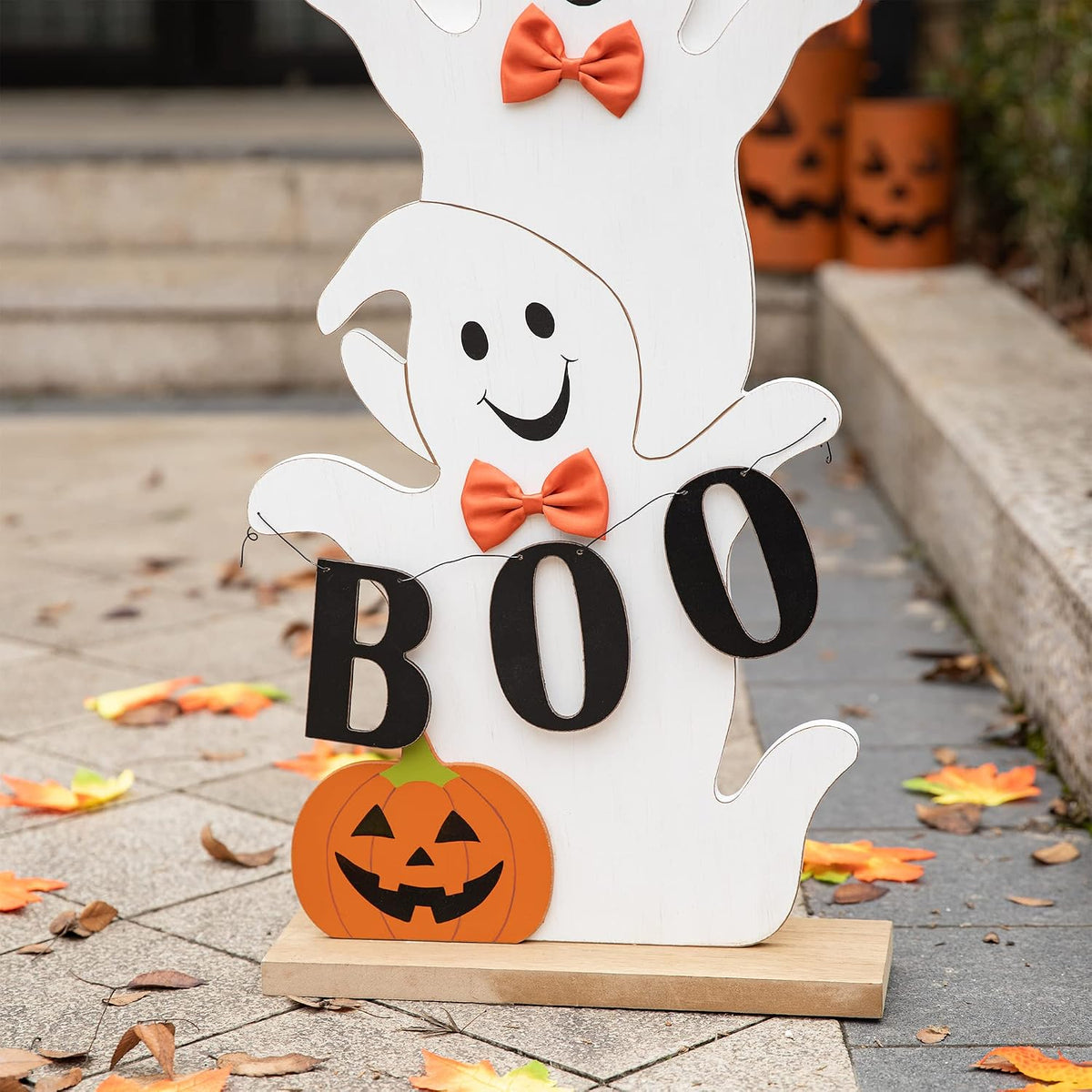 Glitzhome 37.5'H Halloween Wooden Stacked Ghost Porch Sign, Farmhouse Ghost Standing Decor with Base, Rustic Welcome Sign for Home Party Decor