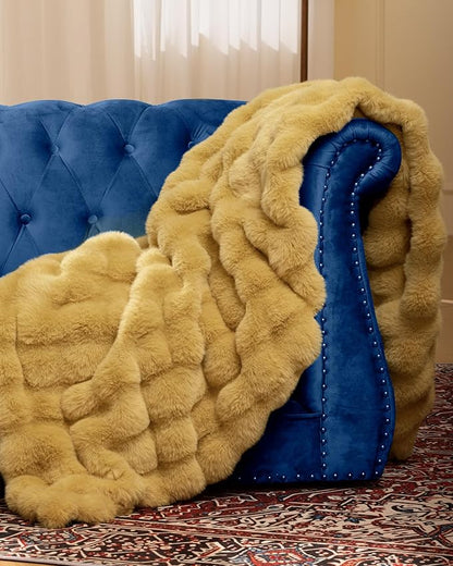 Ultra Soft Cozy Faux Fur Throw Blanket, Fuzzy Plush Thick Bubble Blanket - Image 3