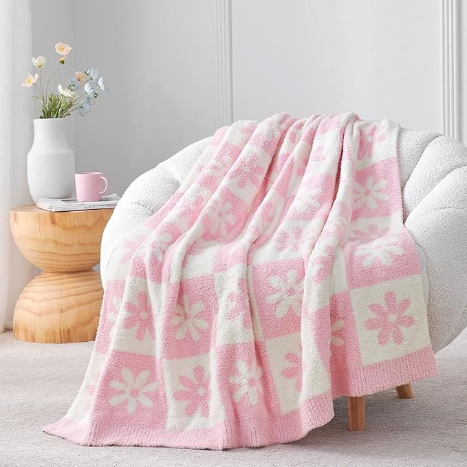 Snuggle Sac Checkered Blanket, 50x60 inches by SnuggleSac