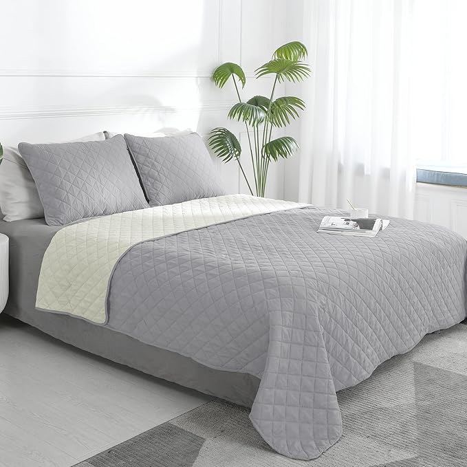 Easy-Going Full/Queen Size Reversible Quilt Set by Easy-Going