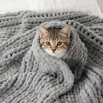Battilo Chunky Knit Throw Blanket, Soft and Thick Chenille Throw Blanket by Battilo