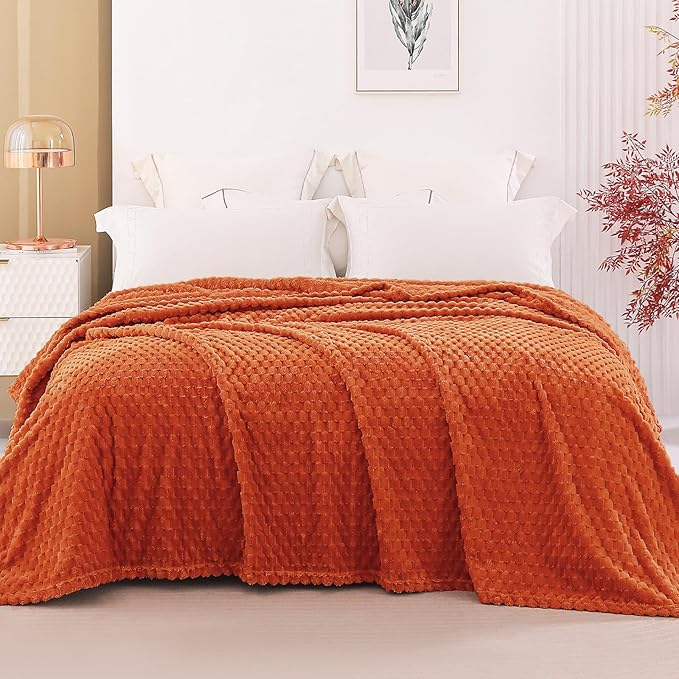 Exclusivo Mezcla Queen Size Fleece Blanket - Image 2