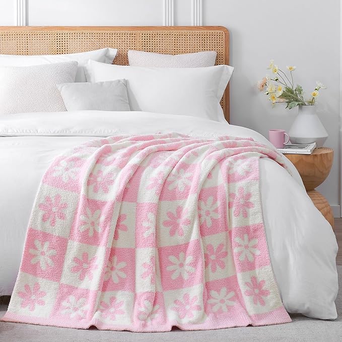 Snuggle Sac Checkered Blanket, 50x60 inches - Image 5