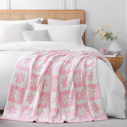 Snuggle Sac Checkered Blanket, 50x60 inches - Image 5