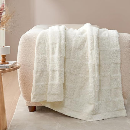 Snuggle Sac Checkered Throw Blanket Faux Fur Microfiber Blankets - Image 5