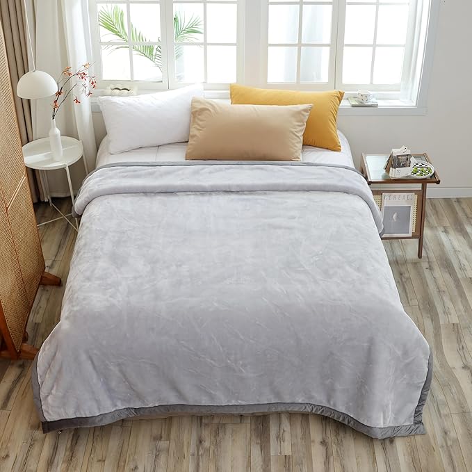 Hiyoko 11.5lbs Heavy Embossed Blanket 2Ply Reversible - Image 3