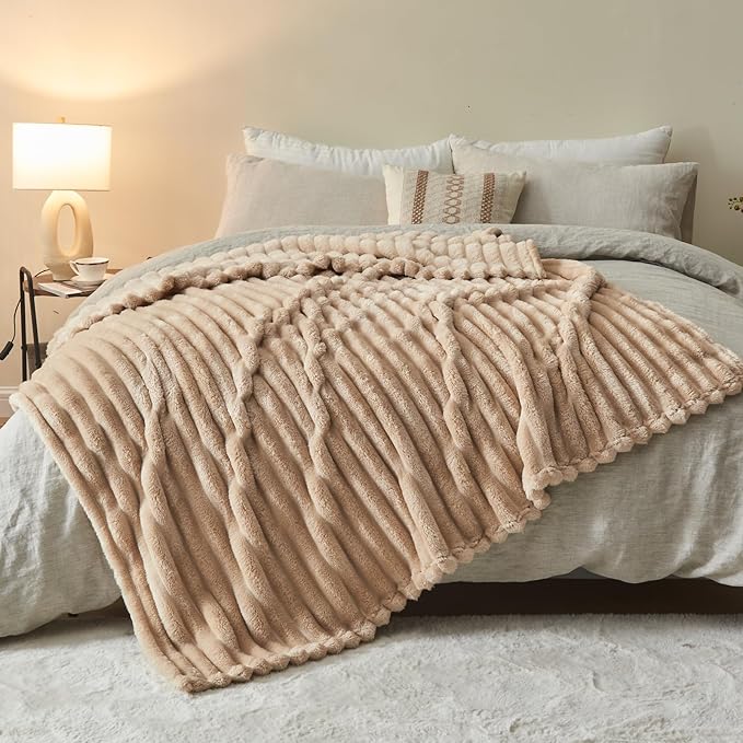 NEWCOSPLAY Super Soft Throw Blanket Brown Premium Silky Flannel Fleece 3D - Image 9